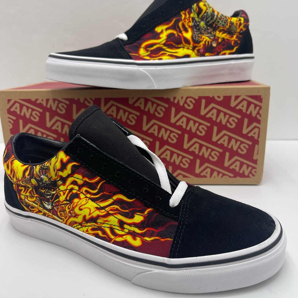 Vans WMNS Old Skool
(Samurai Rising)Black /True White Sneakers
VN0A3WKT44l - Picture 3 of 16